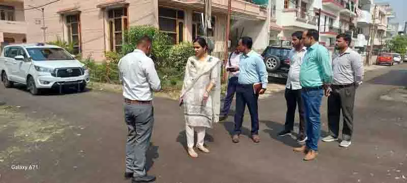 MC आयुक्त ने पंचकूला में किया औचक निरीक्षण MC आयुक्त ने पंचकूला में किया औचक निरीक्षण