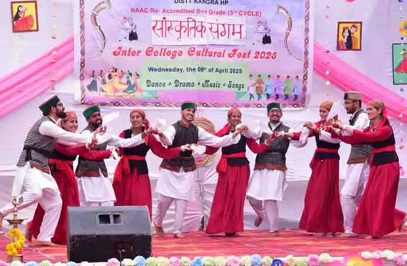 Sanskritik Sangam संस्कृति, प्रतिभा का जश्न मनाता Sanskritik Sangam संस्कृति, प्रतिभा का जश्न मनाता