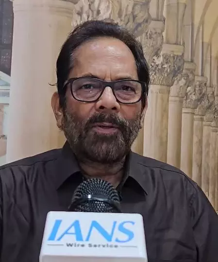 राहुल गांधी ही कांग्रेस के लिए सबसे बड़ी समस्या हैं: मुख्तार अब्बास नकवी राहुल गांधी ही कांग्रेस के लिए सबसे बड़ी समस्या हैं: मुख्तार अब्बास नकवी