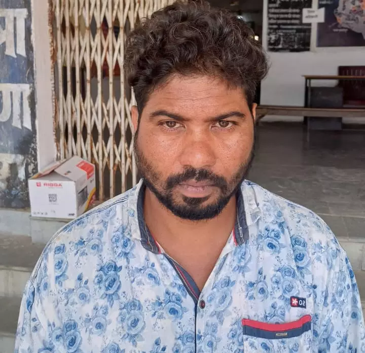 कभी घर में घुस जाता तो कभी गली में पीछे-पीछे चलता था युवक, महिला की शिकायत पर अरेस्ट कभी घर में घुस जाता तो कभी गली में पीछे-पीछे चलता था युवक, महिला की शिकायत पर अरेस्ट