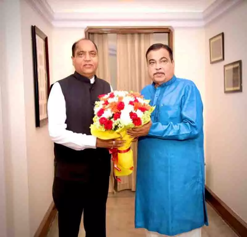 Jairam ने गडकरी से मुलाकात की, सड़कों को चौड़ा करने की मांग की Jairam ने गडकरी से मुलाकात की, सड़कों को चौड़ा करने की मांग की