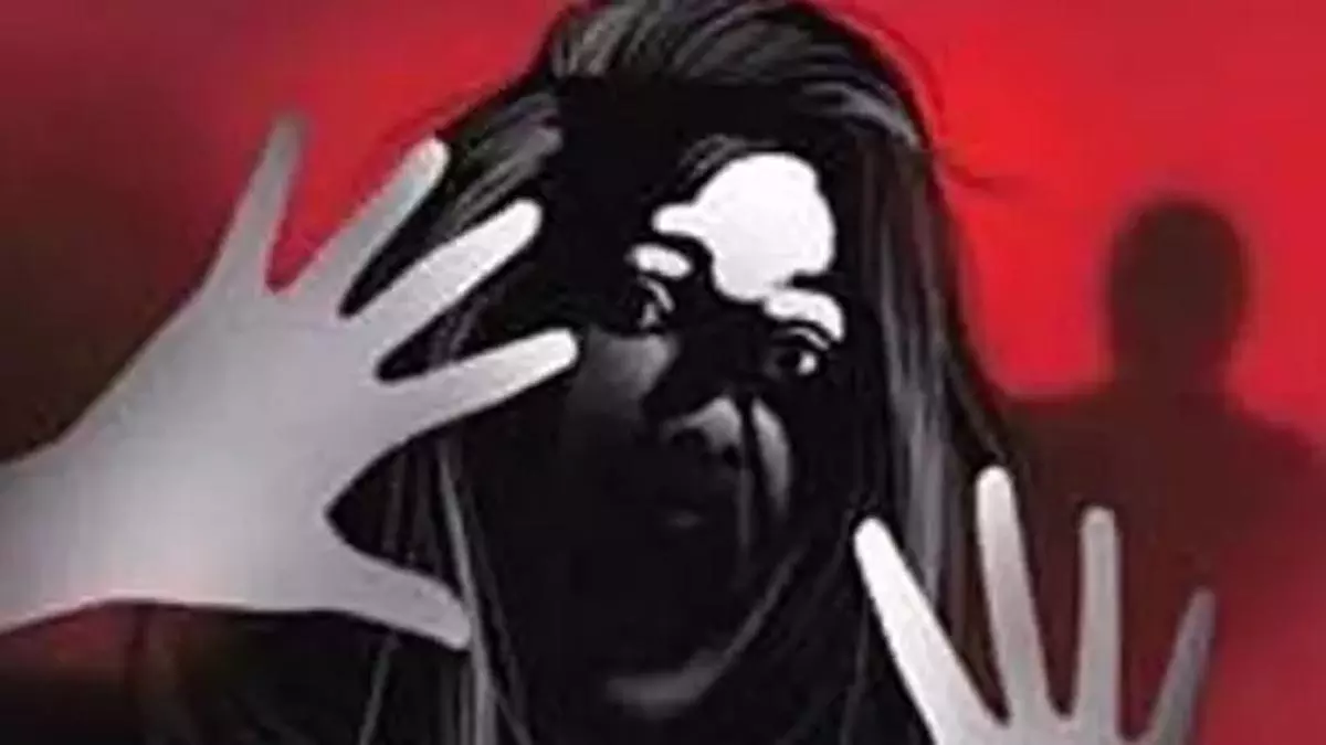 दहेज की मांग, ससुराल वालों ने महिला की बेरहमी से हत्या कर दी दहेज की मांग, ससुराल वालों ने महिला की बेरहमी से हत्या कर दी
