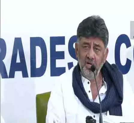 उपमुख्यमंत्री डीके शिवकुमार ने महंगाई के लिए BJP की आलोचना की उपमुख्यमंत्री डीके शिवकुमार ने महंगाई के लिए BJP की आलोचना की