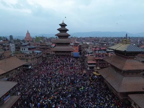 Nepal में नेपाली नववर्ष के आगमन पर बिस्का उत्सव मनाया गया Nepal में नेपाली नववर्ष के आगमन पर बिस्का उत्सव मनाया गया