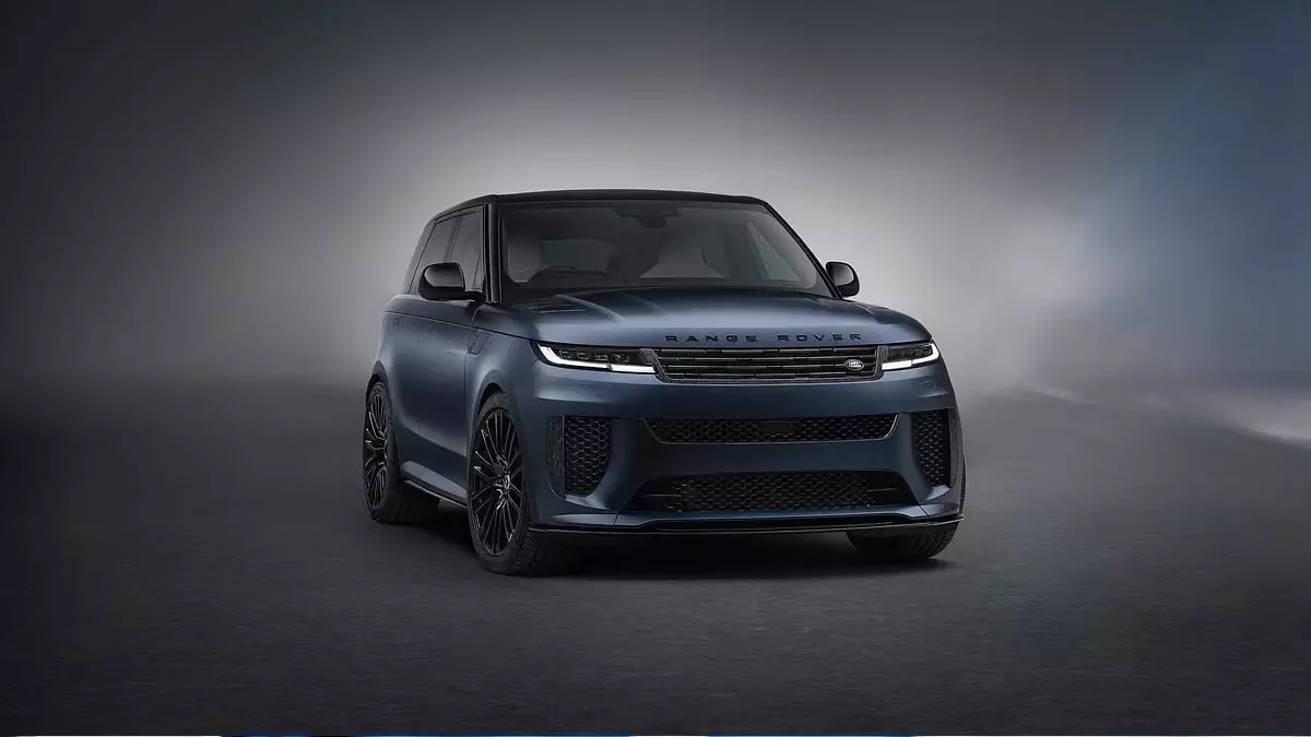 JLR इंडिया ने FY25 में 40% वृद्धि के साथ रिकॉर्ड वार्षिक बिक्री हासिल की JLR इंडिया ने FY25 में 40% वृद्धि के साथ रिकॉर्ड वार्षिक बिक्री हासिल की
