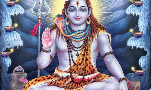 Pradosh Vrat: गुरु प्रदोष व्रत पर करें ये छोटे-छोटे उपाय,  पूरी होंगी बड़ी मनोकामनाएं