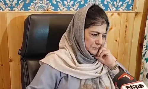 विधेयकों के विरोध में विधानसभा में हंगामा: महबूबा मुफ्ती