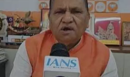 ममता के आदेश पर पुलिस पिटने को तैयार, वक्फ विधेयक के विरोध में हिंसा पर भाजपा नेता का तंज ममता के आदेश पर पुलिस पिटने को तैयार, वक्फ विधेयक के विरोध में हिंसा पर भाजपा नेता का तंज