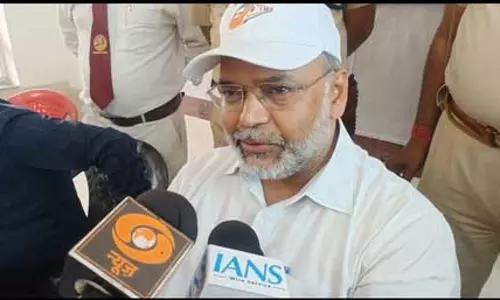 बिहार : समस्तीपुर मंडल के डीआरएम ने सहरसा रेलवे स्टेशन के निर्माणाधीन भवन का किया निरीक्षण