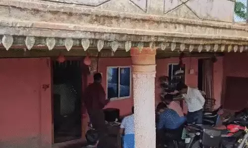 EOW-ACB ने पूर्व MLA के रिश्तेदार के घर मारी रेड