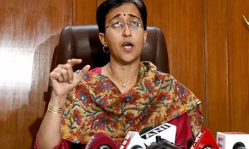 Delhi: फीस वृद्धि पर टिप्पणी को लेकर भाजपा ने आतिशी की आलोचना की Delhi: फीस वृद्धि पर टिप्पणी को लेकर भाजपा ने आतिशी की आलोचना की