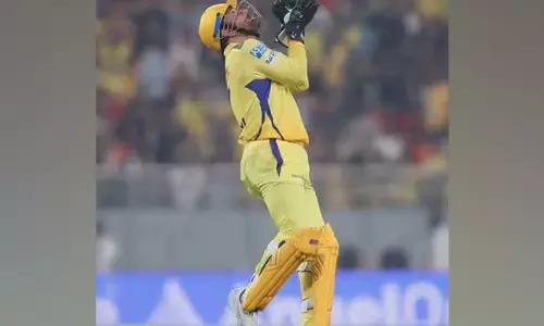 MS Dhoni आईपीएल में 150 कैच लेने वाले पहले विकेटकीपर बने MS Dhoni आईपीएल में 150 कैच लेने वाले पहले विकेटकीपर बने
