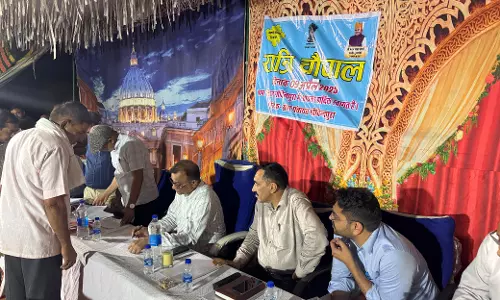 Sikar: गोविंदपुरा में रात्रि चौपाल आयोजित कलेक्टर शर्मा ने सुनी ग्रामीणों की समस्याएं Sikar: गोविंदपुरा में रात्रि चौपाल आयोजित कलेक्टर शर्मा ने सुनी ग्रामीणों की समस्याएं