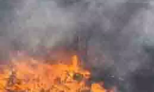 Haryana : पीवीसी मार्केट में लगी भीषण आग, सामान जला Haryana : पीवीसी मार्केट में लगी भीषण आग, सामान जला
