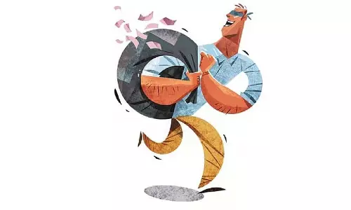 न्यूजीलैंड के नागरिक का बैग छीनने के आरोप में दो गिरफ्तार