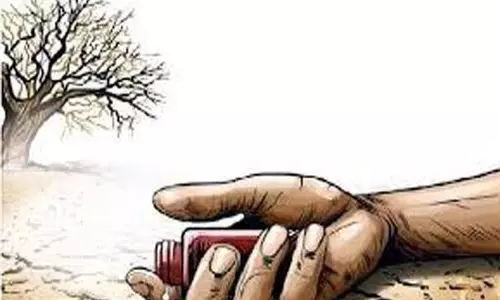 कर्ज में डूबे बुजुर्ग दंपत्ति ने आत्महत्या कर ली