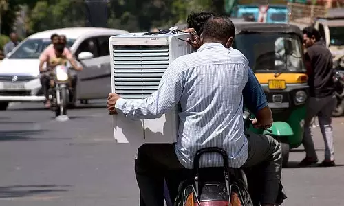 Tamil Nadu : अगले 5 दिनों तक उत्तरी जिलों में पड़ेगी भीषण गर्मी Tamil Nadu : अगले 5 दिनों तक उत्तरी जिलों में पड़ेगी भीषण गर्मी