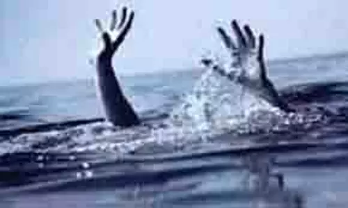UP News:महिला ने तीन मासूम बच्चों के साथ तालाब में लगाई छलांग, मातम