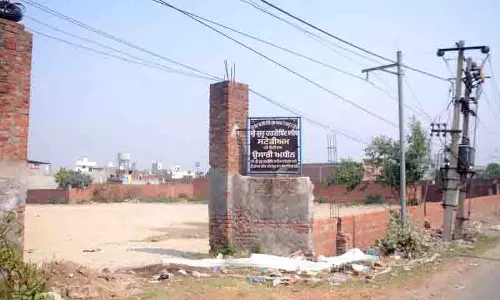 Punjab: दशकों बाद, आतंकवाद से प्रभावित ऐतिहासिक गांव नार्को आतंकवाद की चपेट में Punjab: दशकों बाद, आतंकवाद से प्रभावित ऐतिहासिक गांव नार्को आतंकवाद की चपेट में