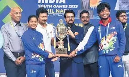 उदयनिधि ने टीएन के खेल इंडिया पैरा गेम्स पदक विजेताओं को सम्मानित किया उदयनिधि ने टीएन के खेल इंडिया पैरा गेम्स पदक विजेताओं को सम्मानित किया