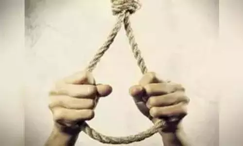 भूमि अधिग्रहण संघर्ष: किसान ने जहरीला चावल खाकर आत्महत्या का प्रयास किया भूमि अधिग्रहण संघर्ष: किसान ने जहरीला चावल खाकर आत्महत्या का प्रयास किया
