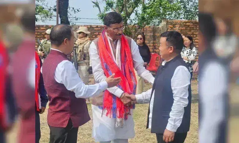 Manipur: नागा विधायक ने केंद्र से सीमा पर बुनियादी ढांचे को बढ़ावा देने का आग्रह किया Manipur: नागा विधायक ने केंद्र से सीमा पर बुनियादी ढांचे को बढ़ावा देने का आग्रह किया