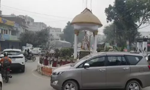 Rudrapur: एनएच पर तिरंगे के रंगों से जगमगाएगी रुद्रपुर की सड़कें Rudrapur: एनएच पर तिरंगे के रंगों से जगमगाएगी रुद्रपुर की सड़कें