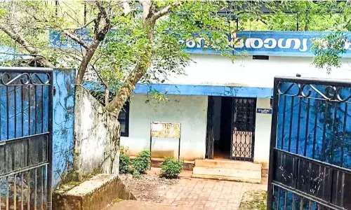 मन्नूर फैमिली हेल्थ सेंटर में शाम को ऑपरेशन नहीं होता; लोग कष्ट झेल रहे