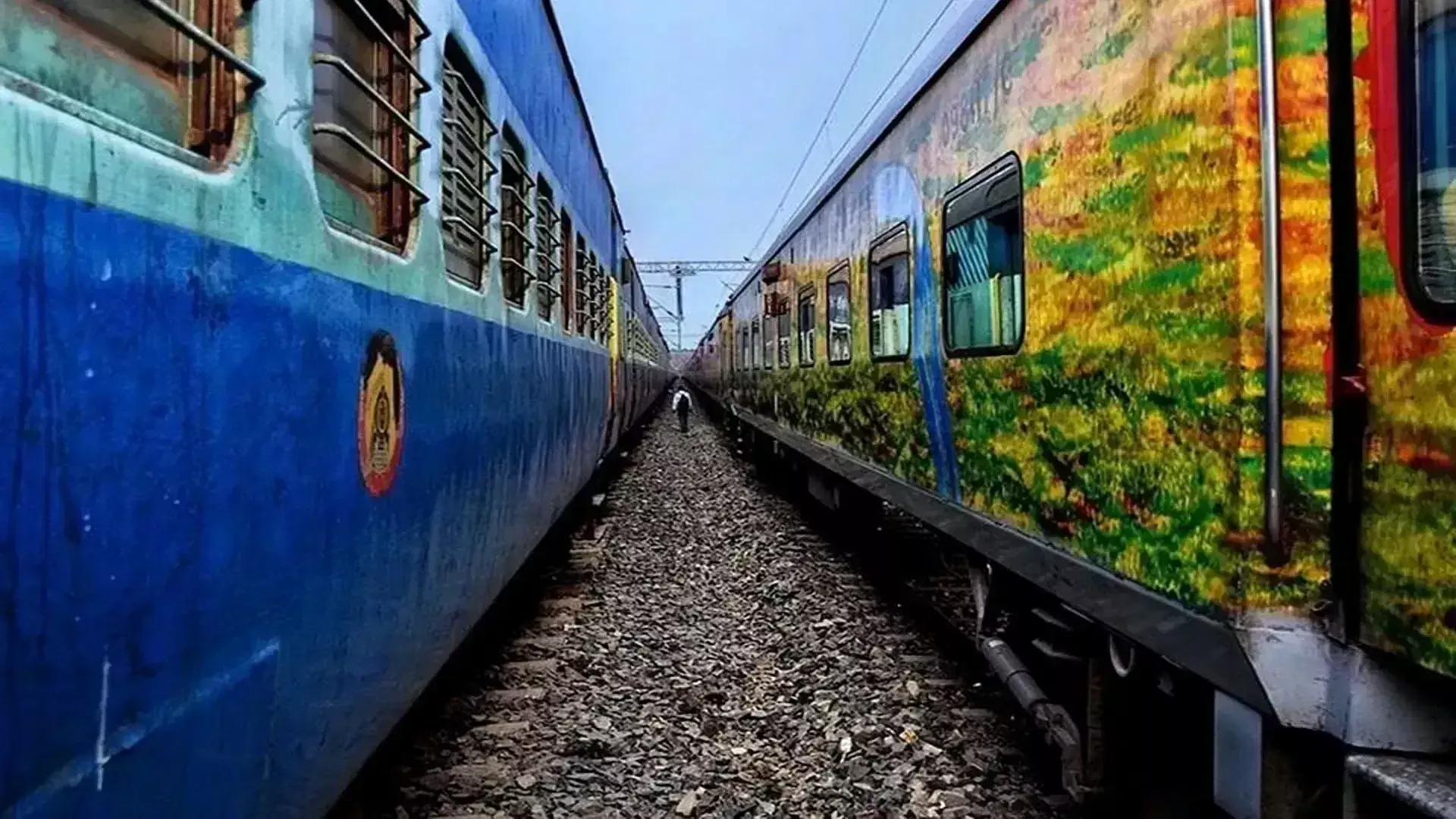 Kashipur: संपर्क क्रांति में जनरल कोच नहीं, फिर भी जारी हो रहे टिकट Kashipur: संपर्क क्रांति में जनरल कोच नहीं, फिर भी जारी हो रहे टिकट