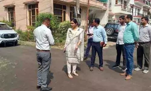 MC आयुक्त ने पंचकूला में किया औचक निरीक्षण MC आयुक्त ने पंचकूला में किया औचक निरीक्षण