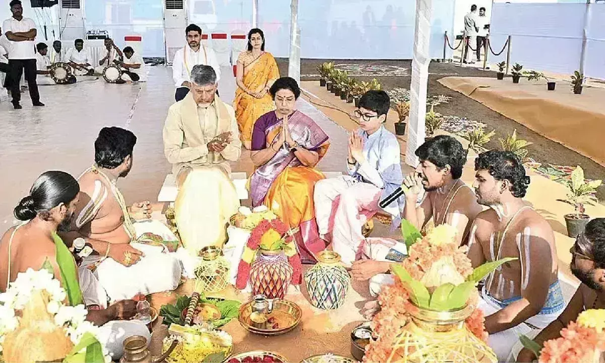 Andhra: चंद्रबाबू ने अमरावती में अपने मकान के लिए रखी आधारशिला