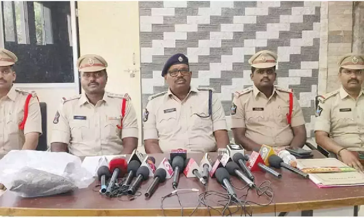 Andhra: प्रकाशम पुलिस ने भांग नेटवर्क पर कार्रवाई तेज कर दी है