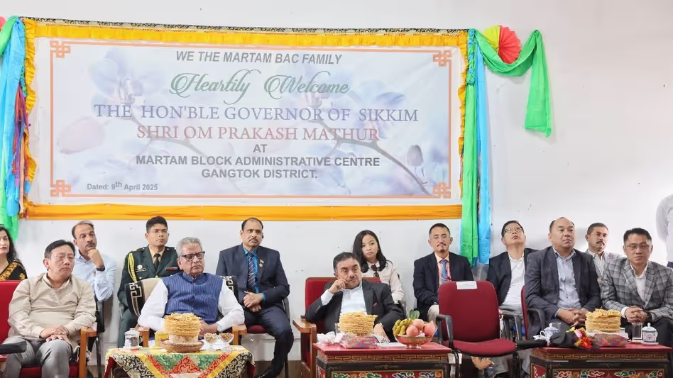 Sikkim के राज्यपाल माथुर ने संग-रबदांग दौरे में जमीनी स्तर पर शासन की वकालत की