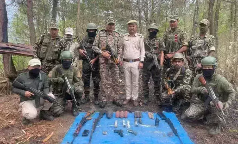 Manipur: CRPF ने शांति प्रयासों के तहत 240 हथियार जब्त किए, 13 गिरफ्तार