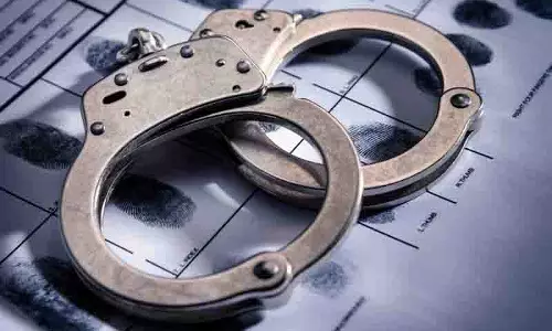 Amritsar: पुलिसकर्मी हत्या मामले में आप सरपंच समेत 20 लोग हिरासत में Amritsar: पुलिसकर्मी हत्या मामले में आप सरपंच समेत 20 लोग हिरासत में