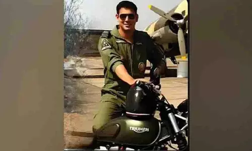 Dehradun: शहीद वायुसेना अधिकारी के माता-पिता ने सरकार की नीति में बदलाव की मांग की