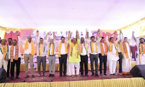 BJP ने पिछड़े वर्गों को विफल करने के लिए कांग्रेस के नेतृत्व वाली कर्नाटक सरकार की आलोचना की BJP ने पिछड़े वर्गों को विफल करने के लिए कांग्रेस के नेतृत्व वाली कर्नाटक सरकार की आलोचना की