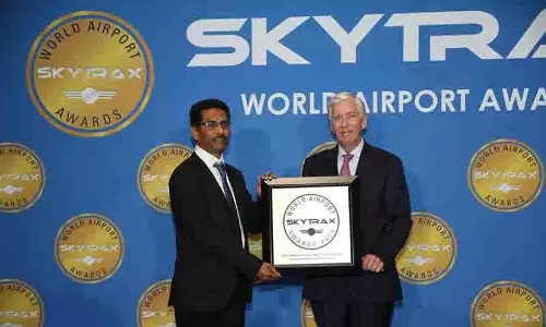 Hyderabad Airport ने स्काईट्रैक्स से ‘भारत और दक्षिण एशिया में 2025 का सर्वश्रेष्ठ हवाई अड्डा स्टाफ’ पुरस्कार जीता