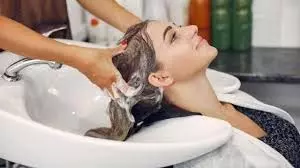 Hair Care: गर्मियों में हेयर स्पा करवा रहे हैं तो इन बातों का रखें ध्यान, भूलकर भी न करें ये गलतियां Hair Care: गर्मियों में हेयर स्पा करवा रहे हैं तो इन बातों का रखें ध्यान, भूलकर भी न करें ये गलतियां