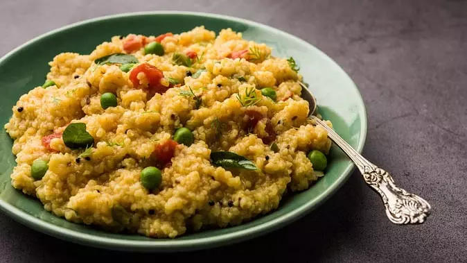 Vegetable Daliya : डिनर में कुछ हल्का बनाना है तो फटाफट बनाएं वेजिटेबल दलिया Vegetable Daliya : डिनर में कुछ हल्का बनाना है तो फटाफट बनाएं वेजिटेबल दलिया