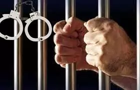 Manipur में सुरक्षा बलों की बड़ी कामयाबी, तीन उग्रवादी हथियारों संग गिरफ्तार Manipur में सुरक्षा बलों की बड़ी कामयाबी, तीन उग्रवादी हथियारों संग गिरफ्तार