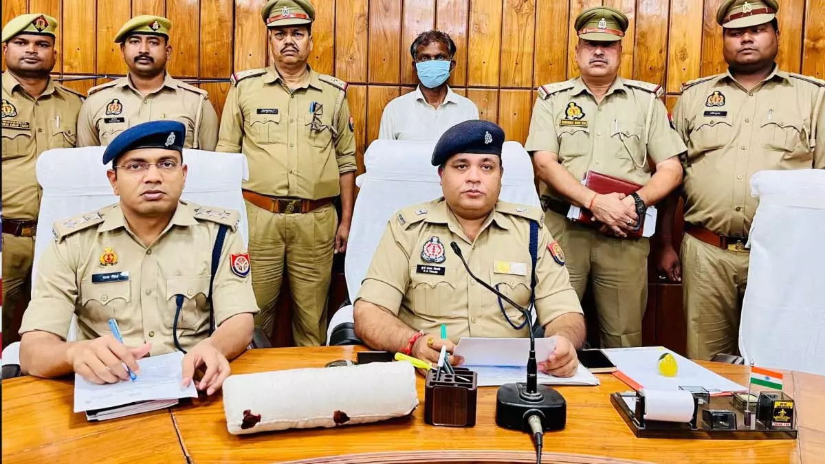 दंपति ने भांजे का किया कत्ल, परिवार की लड़की के साथ आपत्तिजनक स्थिति में देखा दंपति ने भांजे का किया कत्ल, परिवार की लड़की के साथ आपत्तिजनक स्थिति में देखा