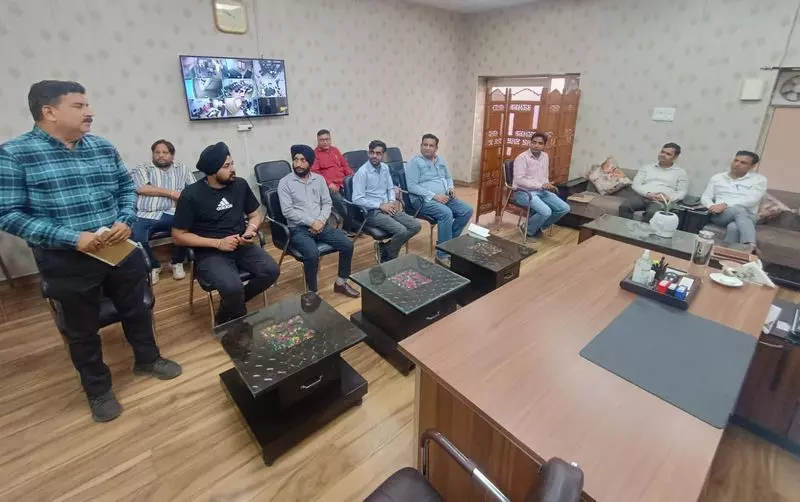 Haryana : मोदी के दौरे से पहले नगर निगम ने होटलों से स्वच्छता अभियान में शामिल होने का आग्रह किया Haryana : मोदी के दौरे से पहले नगर निगम ने होटलों से स्वच्छता अभियान में शामिल होने का आग्रह किया