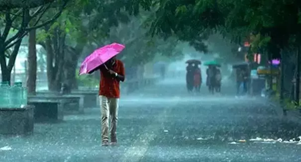 Telangana: कई जिलों में येलो अलर्ट Telangana: कई जिलों में येलो अलर्ट
