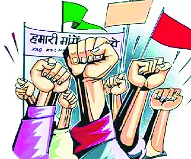 RSS संस्थापक हेडगेवार के नाम पर कौशल केंद्र का नाम रखने पर पलक्कड़ में विरोध प्रदर्शन RSS संस्थापक हेडगेवार के नाम पर कौशल केंद्र का नाम रखने पर पलक्कड़ में विरोध प्रदर्शन