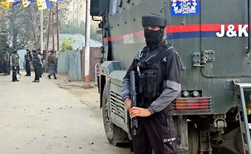J&K के किश्तवाड़ में मुठभेड़ में आतंकवादी मारा गया J&K के किश्तवाड़ में मुठभेड़ में आतंकवादी मारा गया