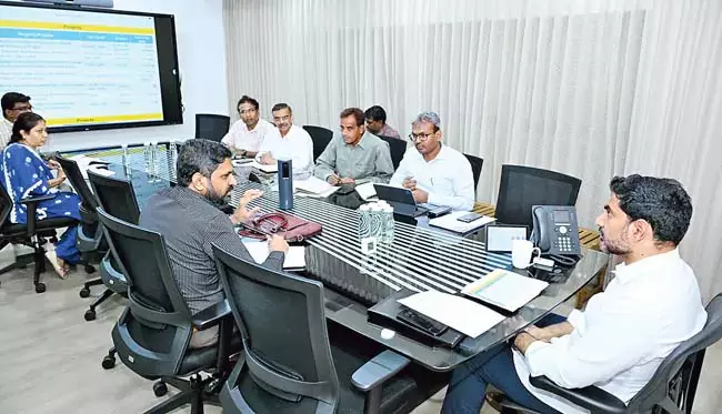 आंध्र प्रदेश अंतरिक्ष अनुप्रयोग केंद्र को कुशल बनाया जाएगा : शिक्षा और आईटी मंत्री आंध्र प्रदेश अंतरिक्ष अनुप्रयोग केंद्र को कुशल बनाया जाएगा : शिक्षा और आईटी मंत्री