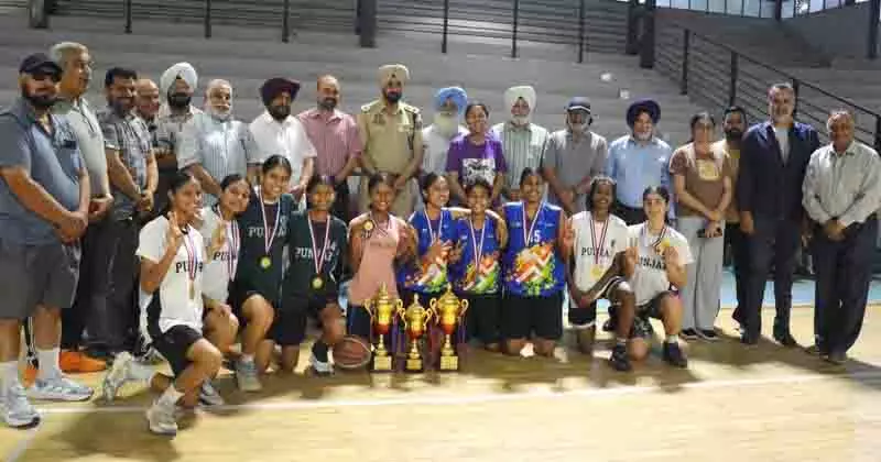 Ludhiana: बास्केटबॉल लीग मैच समाप्त Ludhiana: बास्केटबॉल लीग मैच समाप्त