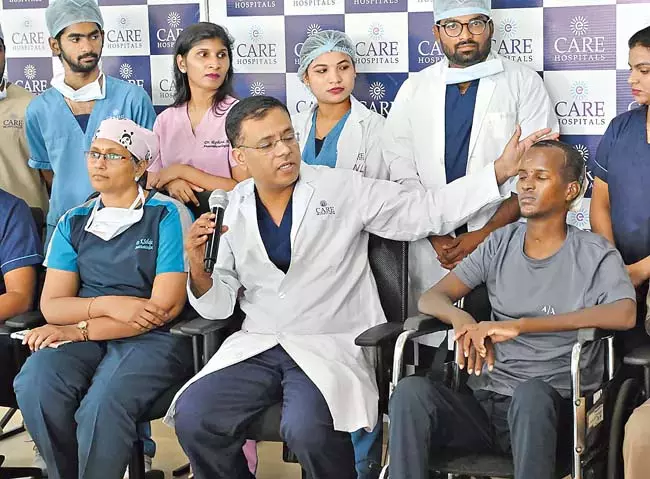 Hyderabad : दिमाग में लगी गोली डॉक्टरों ने बचाई जान Hyderabad : दिमाग में लगी गोली डॉक्टरों ने बचाई जान