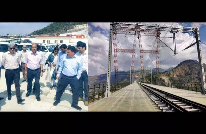 मुख्य सचिव ने Reasi के प्रतिष्ठित रेल पुलों के पर्यटन को बढ़ावा देने पर जोर दिया मुख्य सचिव ने Reasi के प्रतिष्ठित रेल पुलों के पर्यटन को बढ़ावा देने पर जोर दिया